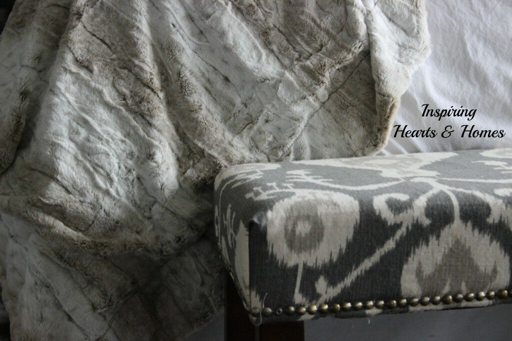 blanketandbench